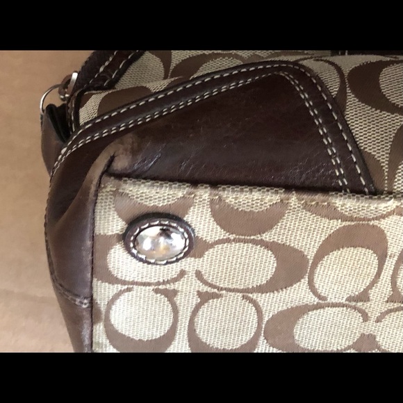 Coach Hampton signature satchel. Needs some TLC - Picture 12 of 15